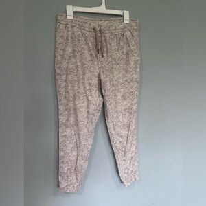 Athleta Farallon Joggers Pebbles texture size medium